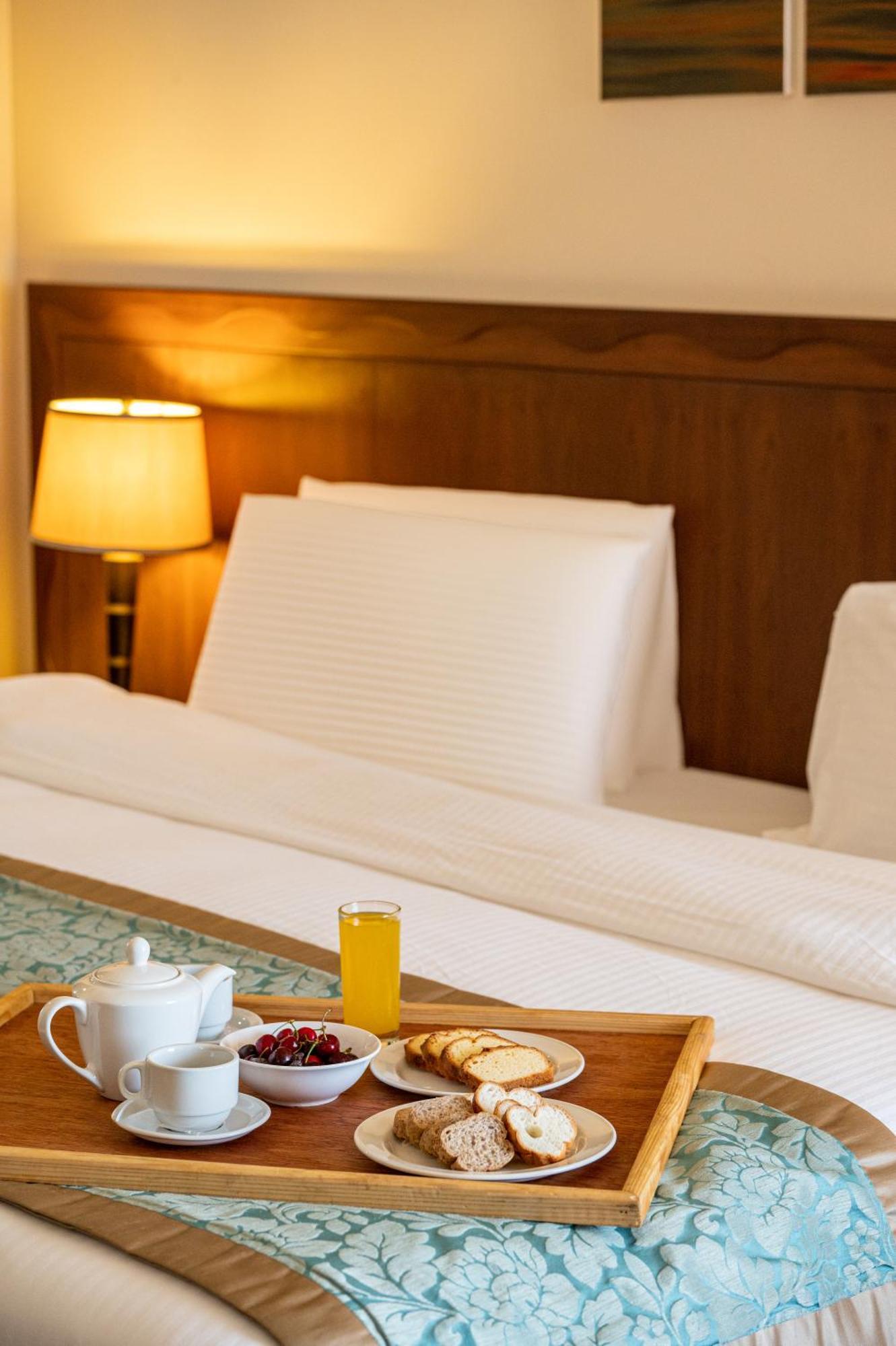 Jiyeh Marina Resort Hotel & Chalets Джийех Экстерьер фото