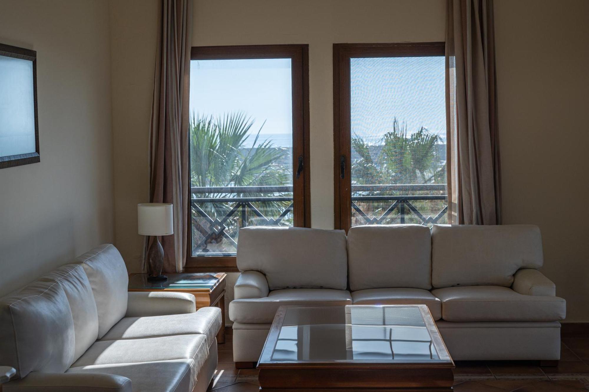Jiyeh Marina Resort Hotel & Chalets Джийех Экстерьер фото